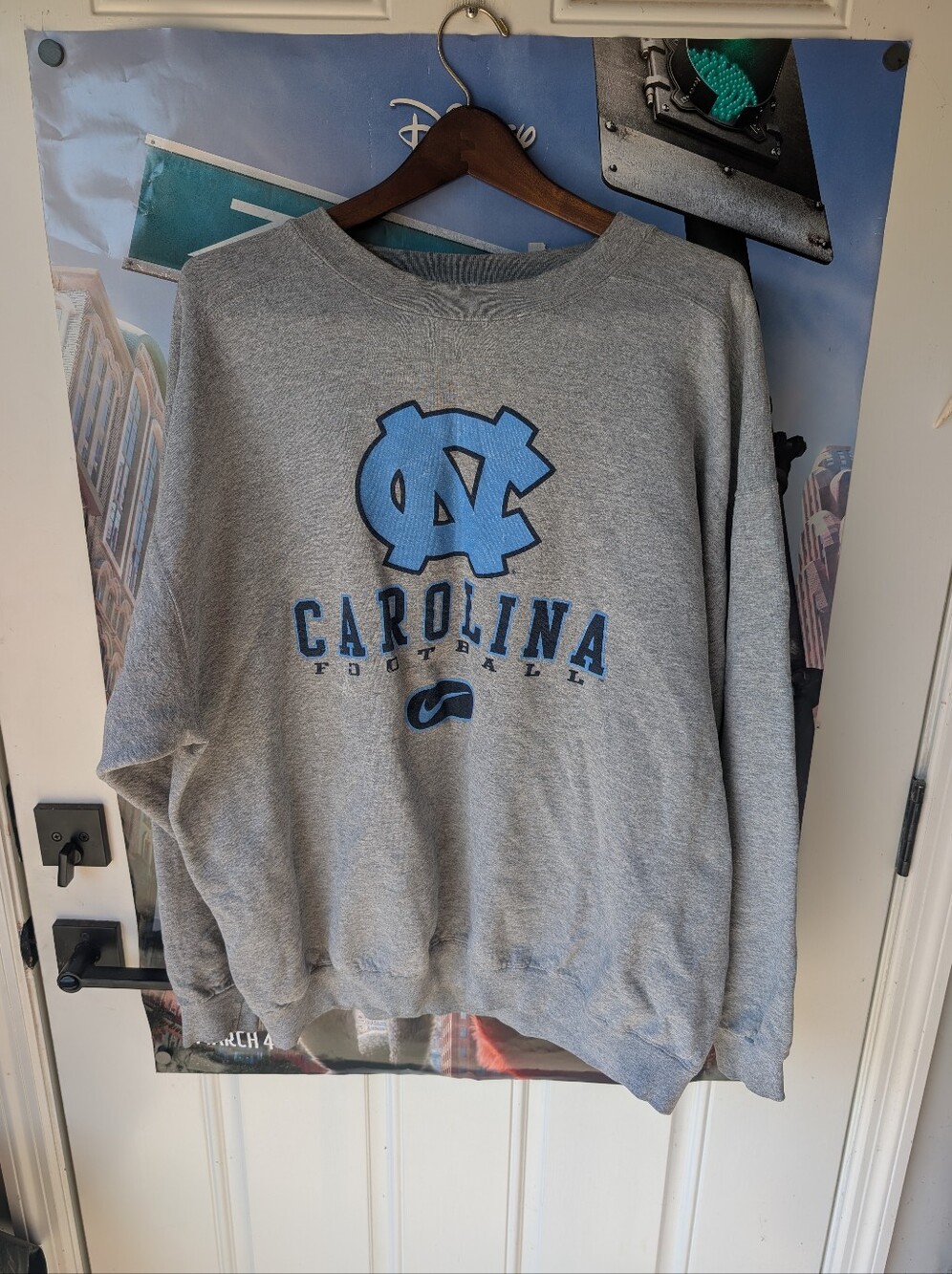 Vtg. North Carolina Football Crewneck
